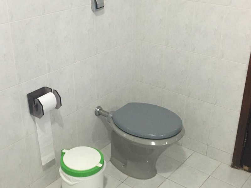 Casa à venda Jardim Paulistano com 290m² e 3 quartos por R$ 720.000 - 254406859-21banhosuite03.JPG