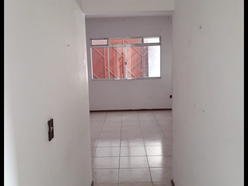 Casa à venda Parque Regina com 290m² e 5 quartos por R$ 650.000 - 1040231907-ad8bb207-2990-49c7-9768-34adb093a8cb.jpg