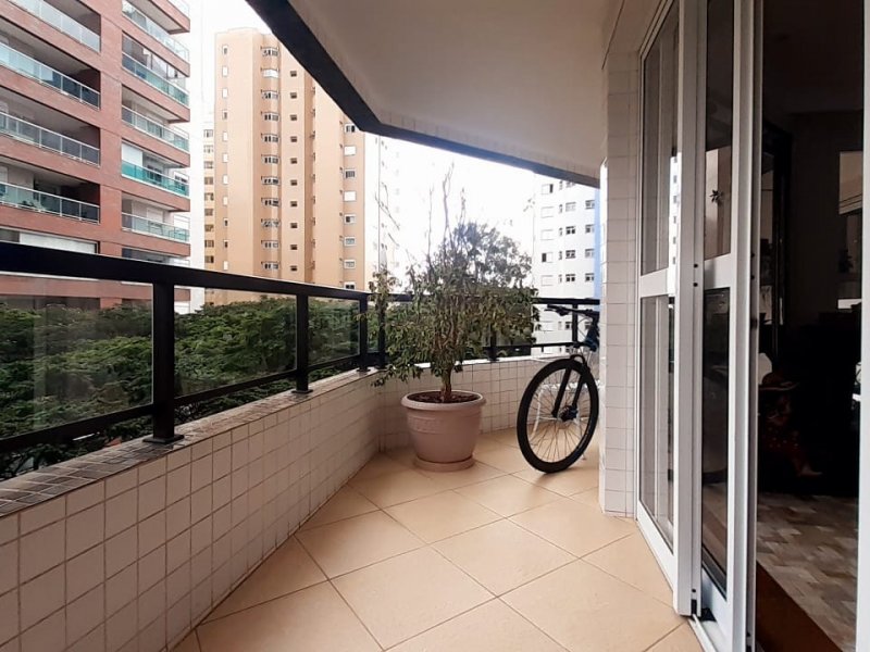 imóvel com 180m² - Vila Adyana - Sao Jose dos Campos