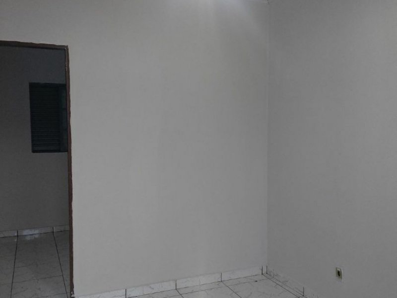 Casa à venda São Sebastião com 200m² e 2 quartos por R$ 115.000 - 1878963742-f3d036d7-62bc-4137-b4b4-9a66bf833ec0.jpg