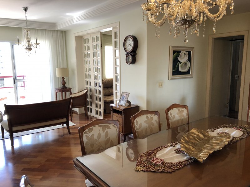 imóvel com 130m² - Vila Adyana - Sao Jose dos Campos