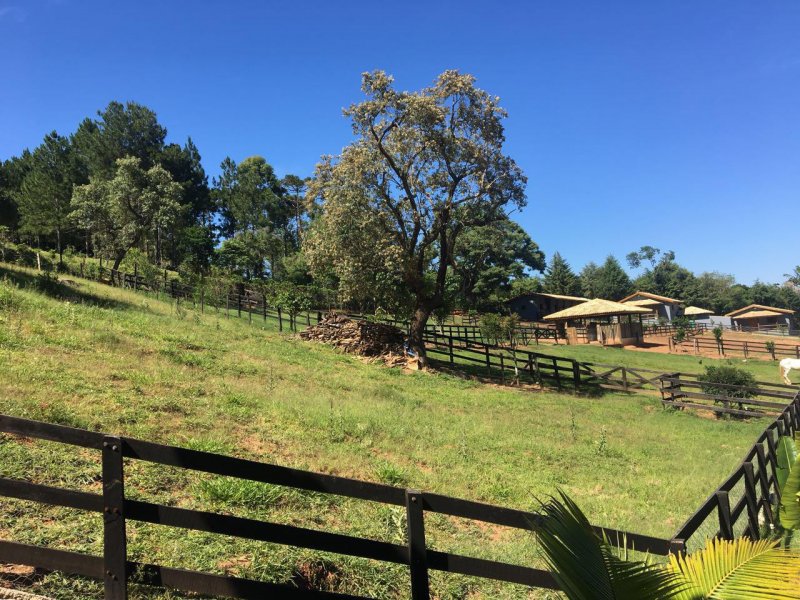 imóvel com 24m² - Jardim Ikes - Itaquaquecetuba
