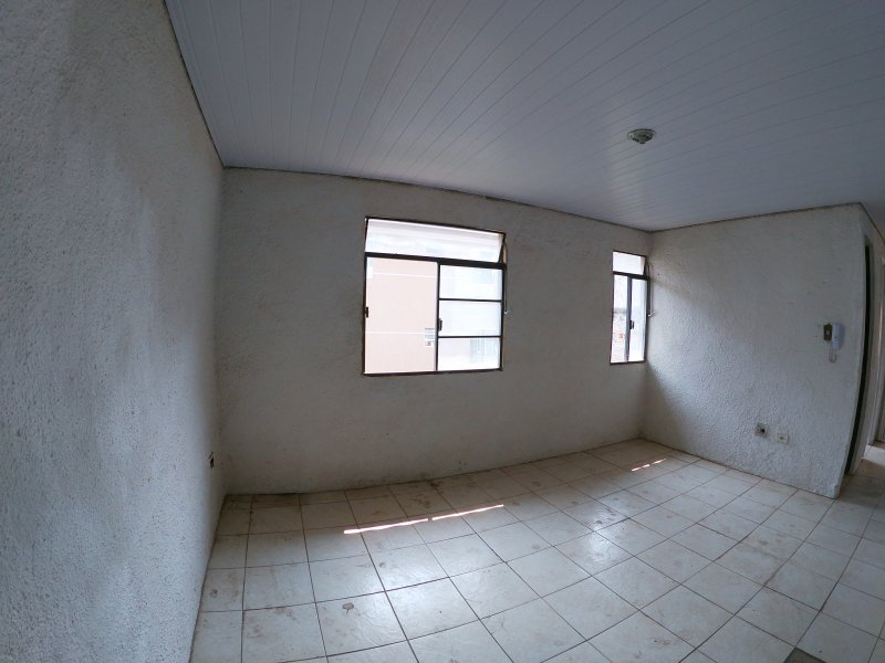 Apartamento à venda Pilarzinho com 43m² e 3 quartos por R$ 140.000 - 670943969-gopr4753.JPG