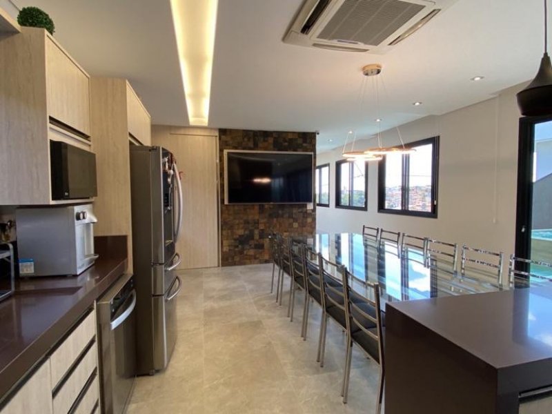 Casa de condomínio à venda Horto Florestal com 455m² e 4 quartos por R$ 4.989.000 - 1705129319-3c257e8c-b206-40ba-95bd-30beac0ec3dc.jpeg