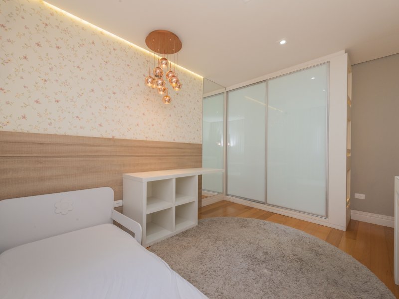 imóvel com 231m² - Boa Vista - Curitiba