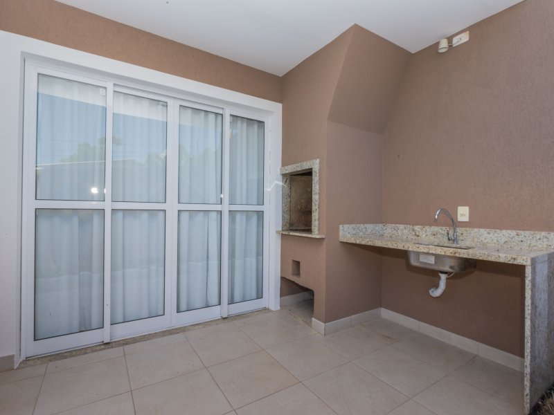 imóvel com 231m² - Boa Vista - Curitiba