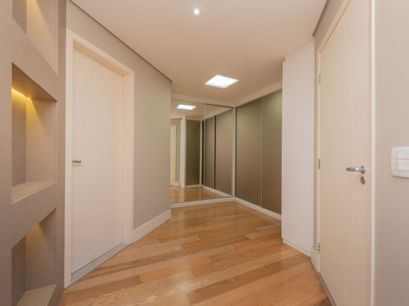 imóvel com 231m² - Boa Vista - Curitiba