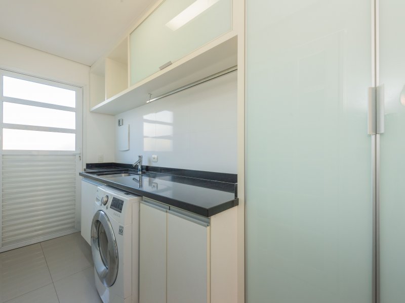 imóvel com 231m² - Boa Vista - Curitiba