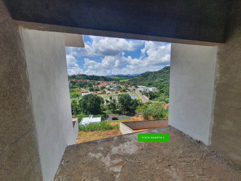 Casa à venda CENTRO com 250m² e 3 quartos por R$ 650.000 - 260075973-vista-quarto-2.jpg