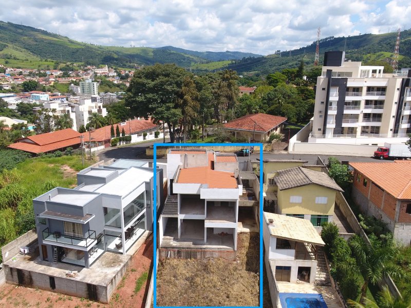 Casa à venda CENTRO com 250m² e 3 quartos por R$ 650.000 - 420920498-foto-vista-lago-1.jpg