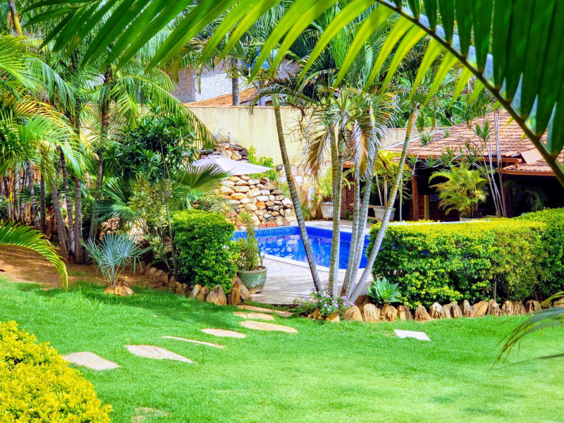 Comercial à venda Centro com 1080m² e 1 quarto por R$ 1.500.000 - 5af0a834-917b-4929-b539-37d33e6fae38.jpg
