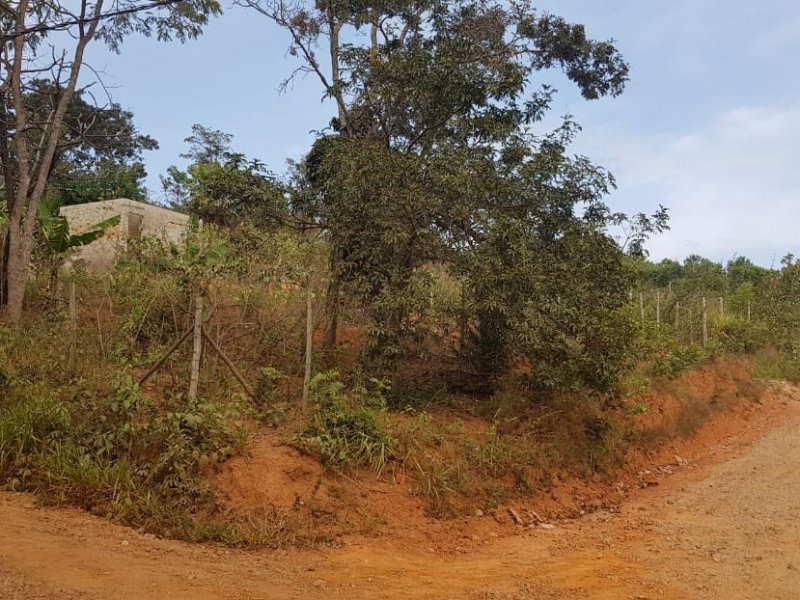 Terreno à venda Centro com 720m² e 1 quarto por R$ 89.000 - 571034892-whatsapp-image-2021-06-01-at-7.jpeg