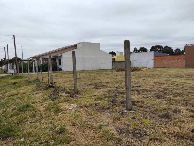 Terreno à venda Capão da Canoa com 3002m² e 1 quarto por R$ 93.000 - 1099749831-foto-terr2.jpg