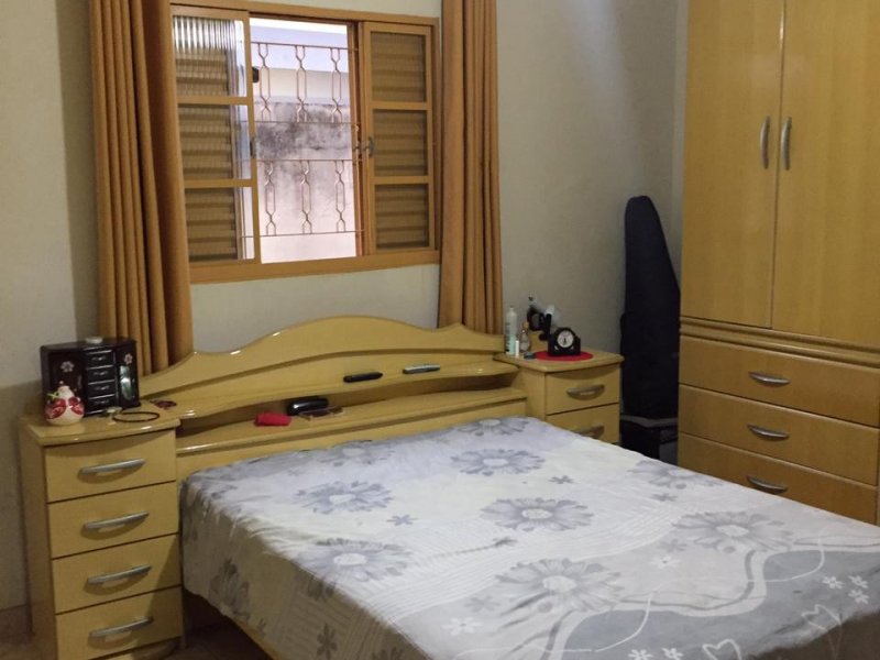 Casa à venda Vila Paulista com 300m² e 4 quartos por R$ 400.000 - 1488920086-4cf4074a-a899-4205-b88f-6a5fb079772d.jpg