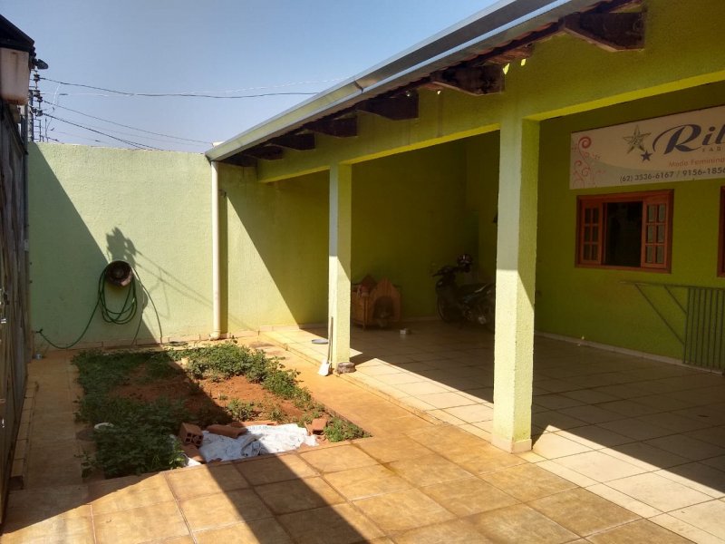 Casa à venda Jardim Belvedere com 257m² e 3 quartos por R$ 330.000 - 399350565-anuncio-frente-casa.jpg