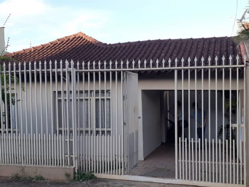 imóvel com 900m² - Bandeirantes - Londrina