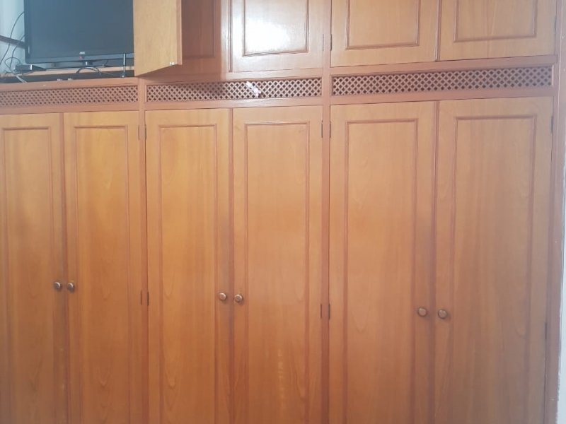 Casa à venda Parque Quinta das Paineiras com 351m² e 4 quartos por R$ 650.000 - 1718658233-foto-quarto-1-armario.jpg