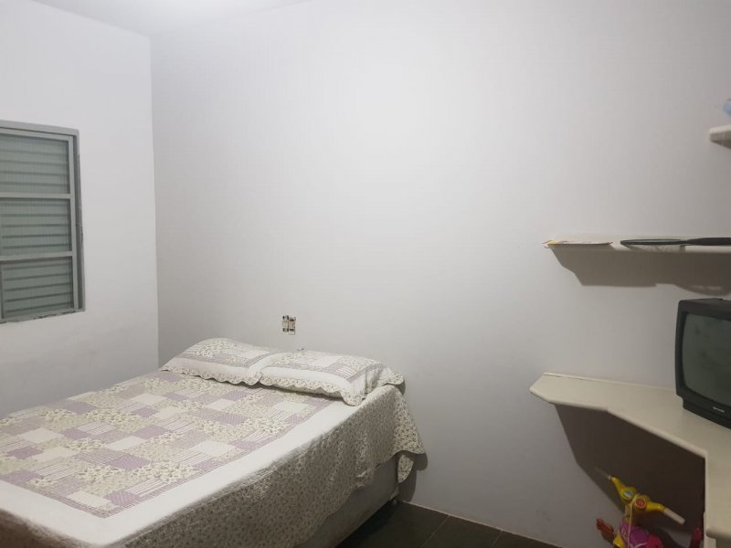 Casa à venda Parque Quinta das Paineiras com 351m² e 4 quartos por R$ 650.000 - 213143458-foto-quarto-3.jpg