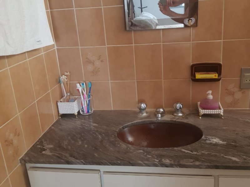 Casa à venda Parque Quinta das Paineiras com 351m² e 4 quartos por R$ 650.000 - 246754937-foto-quarto-1-banheiro.jpg