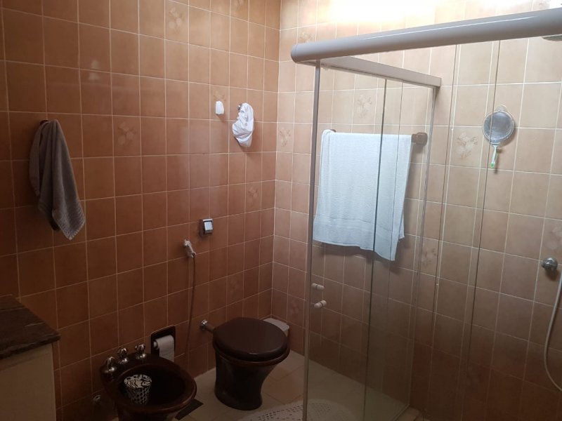 Casa à venda Parque Quinta das Paineiras com 351m² e 4 quartos por R$ 650.000 - 614220461-foto-quarto-1-banheiro-2.jpg