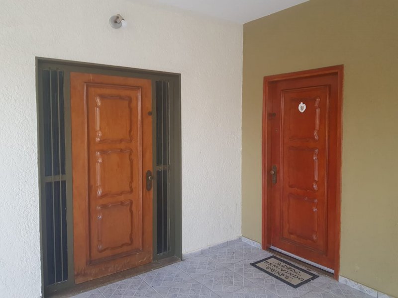 Casa à venda Parque Quinta das Paineiras com 351m² e 4 quartos por R$ 650.000 - 667543709-foto-frente-3.jpg