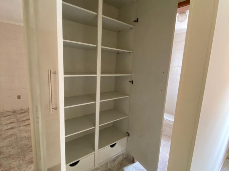 Casa à venda Itaquera com 220m² e 4 quartos por R$ 980.000 - 1202597656-40-1.jpg