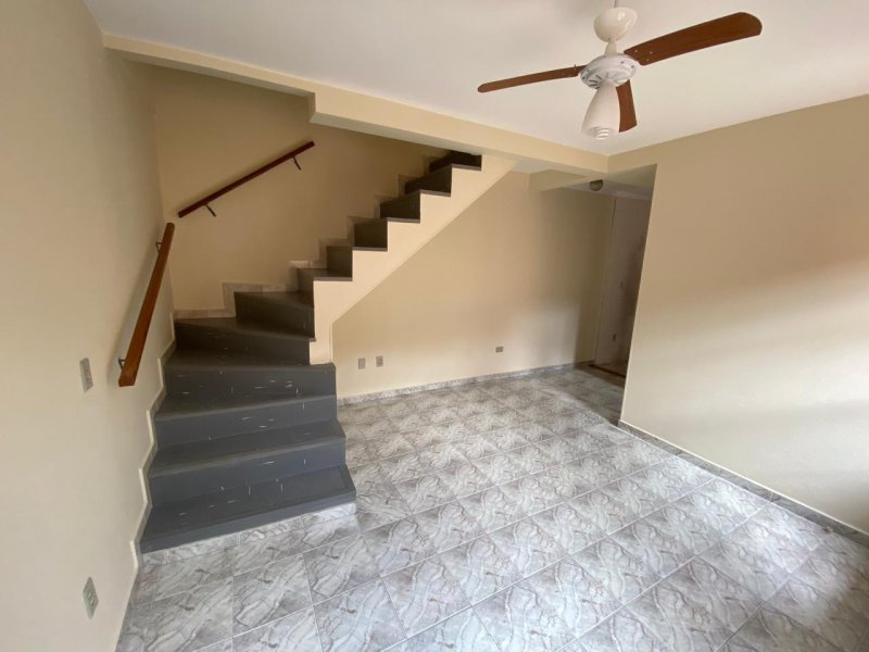 Casa à venda Itaquera com 220m² e 4 quartos por R$ 980.000 - 2016779737-38-2.jpeg