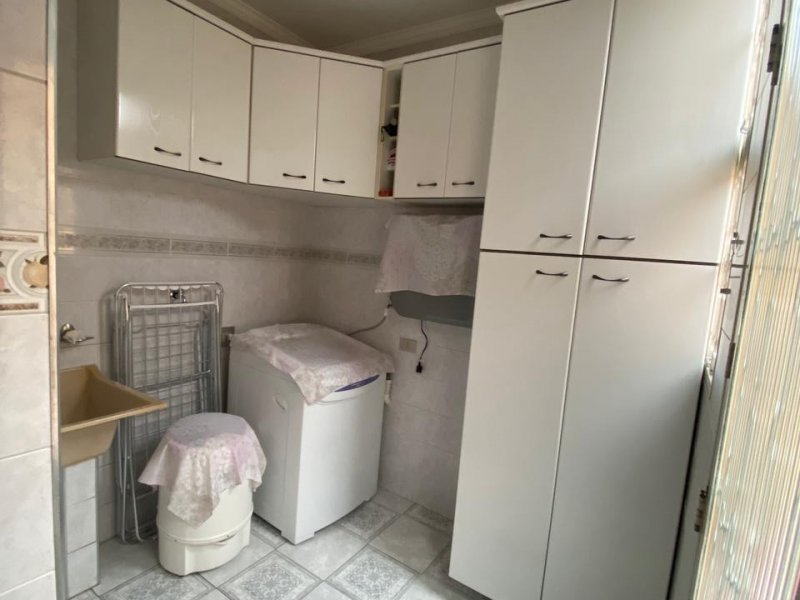 Casa à venda Itaquera com 220m² e 4 quartos por R$ 980.000 - 2059545992-05.jpg