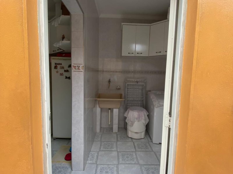 Casa à venda Itaquera com 220m² e 4 quartos por R$ 980.000 - 209825586-04-1.jpeg