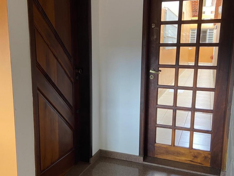 Casa à venda Itaquera com 220m² e 4 quartos por R$ 980.000 - 226324906-03.jpg