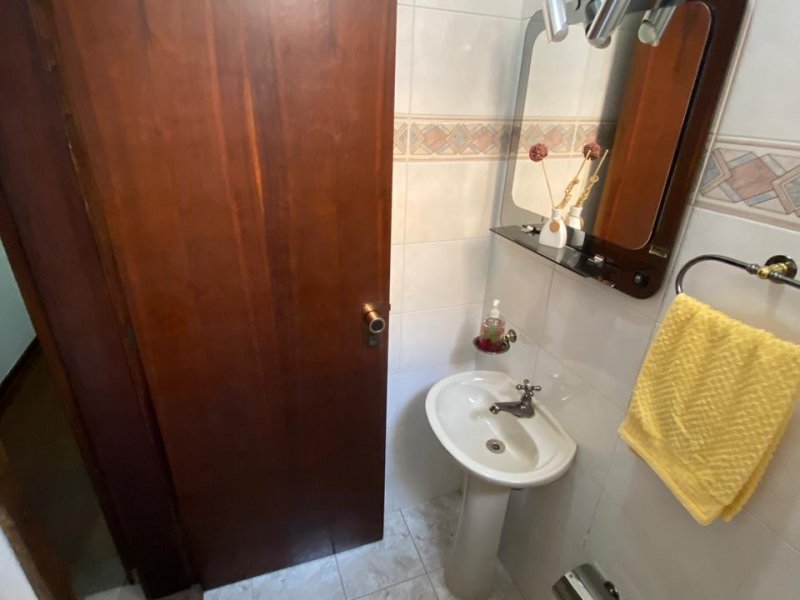 Casa à venda Itaquera com 220m² e 4 quartos por R$ 980.000 - 256040184-31-2.jpeg