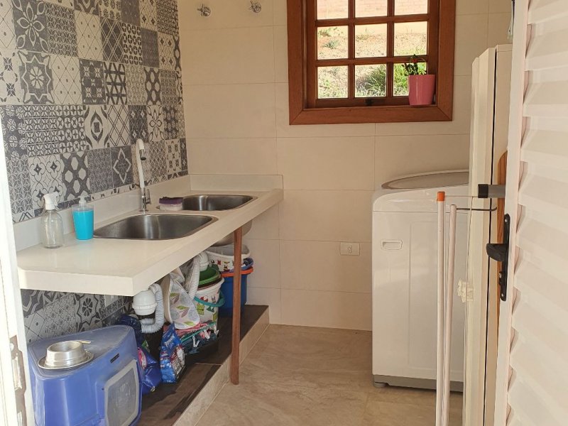 Casa de condomínio à venda Centro com 1270m² e 3 quartos por R$ 750.000 - 1652913806-d6dd7021-0f88-447f-97a2-e98592c0bd5e.jpg