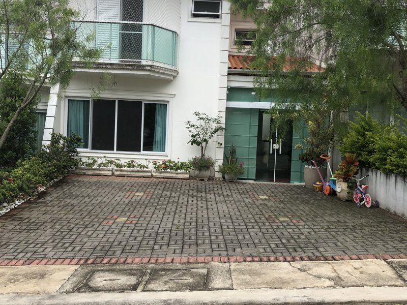 Casa de condomínio à venda Portal dos Gramados com 160m² e 3 quartos por R$ 860.000 - 741965446-117cf4c1-2306-4cb4-bb77-272bd6d008ae.jpeg