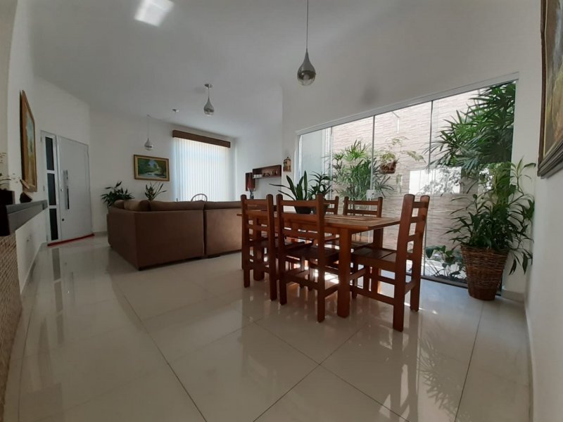 Casa de condomínio à venda Jardim Independência com 250m² e 3 quartos por R$ 700.000 - 1666755626-3.jpeg