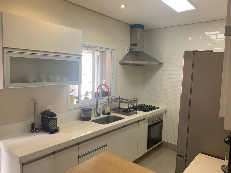 imóvel com 200m² - Parque Rural Fazenda Santa Cândida - Campinas