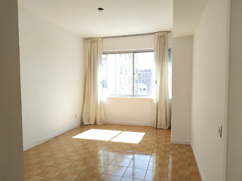 Apartamento à venda Centro Histórico com 45m² e 1 quarto por R$ 360.000 - 1436978399-sala.jpeg