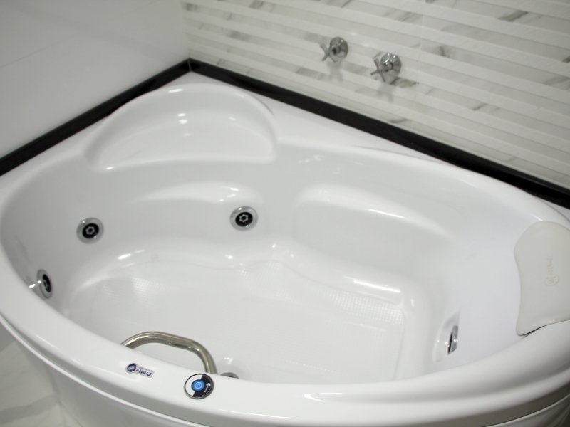 Casa à venda Vila Esperia Ou Giglio com 510m² e 4 quartos por R$ 1.300.000 - 766809809-21-banheiro-suite-master-detalhe.jpg