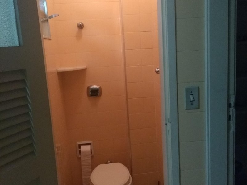 Apartamento à venda Maracanã com 70m² e 2 quartos por R$ 580.000 - 1695764604-area-se-servico-banheiro.jpg