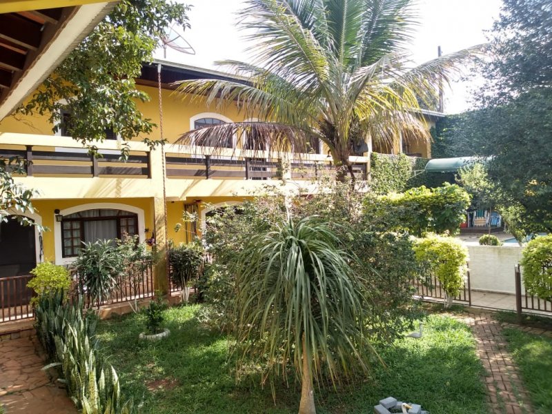 Casa à venda Jardim Esperança com 559m² e 3 quartos por R$ 1.200.000 - 816756578-quintal-olhando-para-a-casa.jpeg