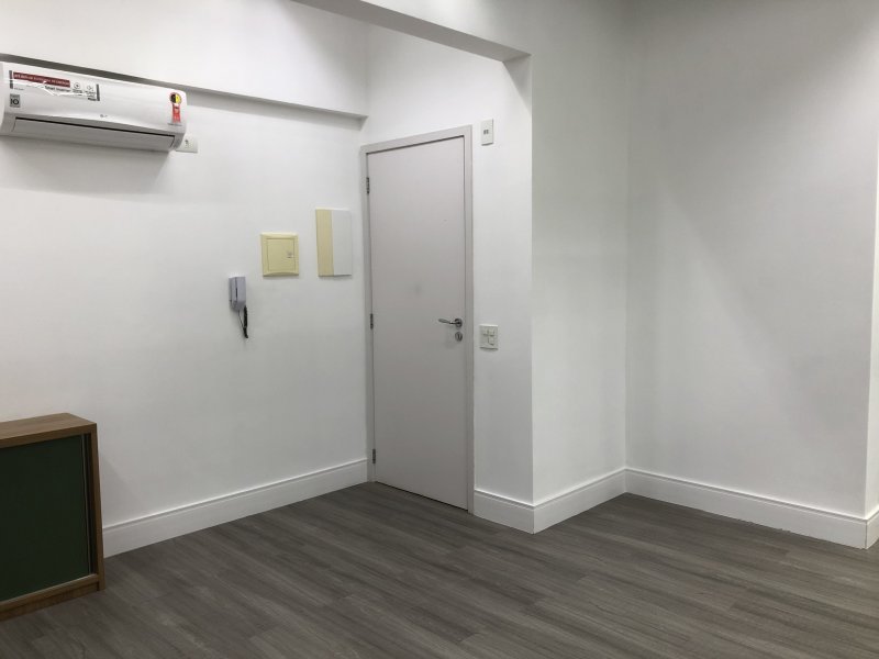 Comercial à venda Vila Carrão com 148m² e 1 quarto por R$ 1.560.000 - 230105873-01.JPG