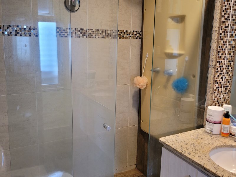 Apartamento à venda Adrianópolis com 108m² e 3 quartos por R$ 780.000 - 764260592-21-banheiro-da-suite.jpg