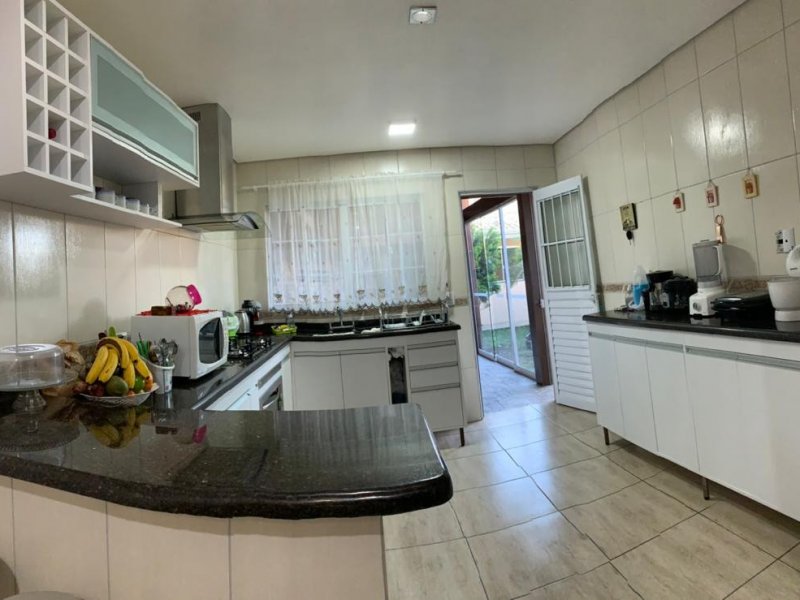 imóvel com 190m² - Alto Tarumã - Pinhais