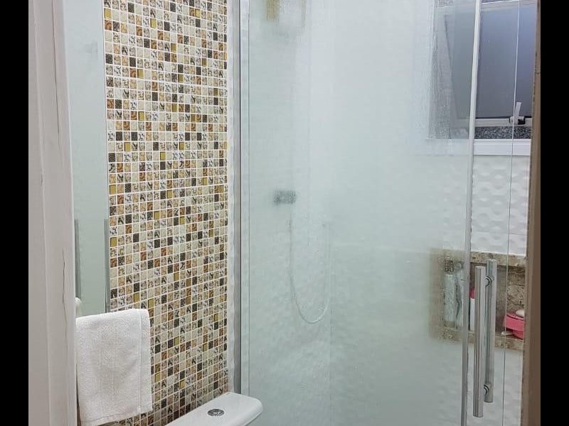 Casa à venda Jardim Marek com 125m² e 2 quartos por R$ 420.000 - 1098788933-banheiro.jpeg