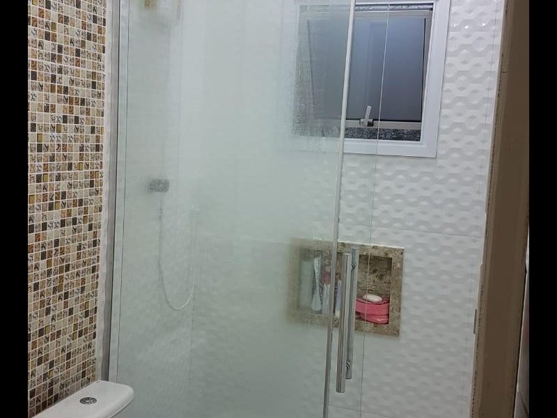 Casa à venda Jardim Marek com 125m² e 2 quartos por R$ 420.000 - 729679474-banheiro.jpeg
