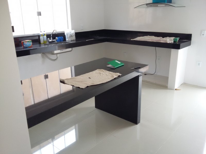 Casa à venda Shopping Park com 3000m² e 4 quartos por R$ 380.000 - 1060577804-20150315-143101.jpg