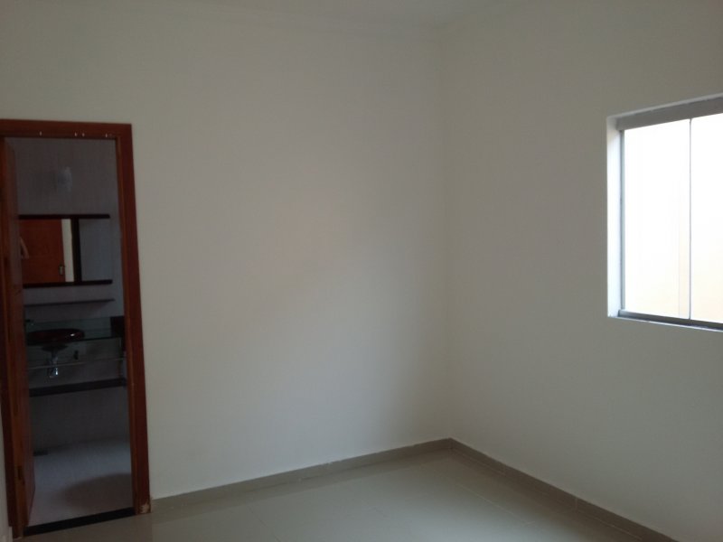 Casa à venda Shopping Park com 3000m² e 4 quartos por R$ 380.000 - 1298540182-20150315-135601.jpg