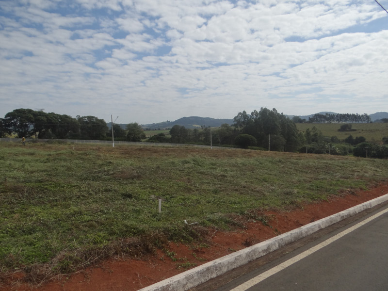 Terreno à venda Centro com 360m² e 1 quarto por R$ 135.000 - 009.JPG