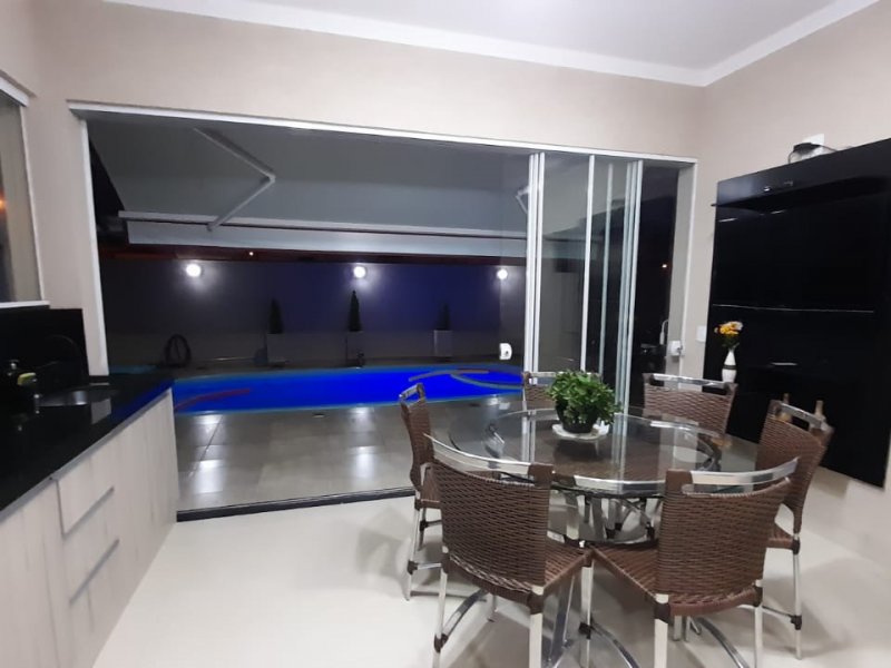 imóvel com 202m² - Centro - Mirassol