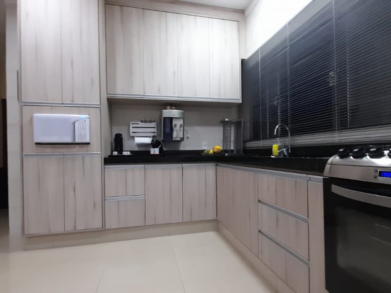 imóvel com 202m² - Centro - Mirassol