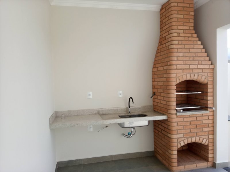 Casa de condomínio à venda Secção A com 360m² e 3 quartos por R$ 870.000 - 826944765-20210428-134308.jpg